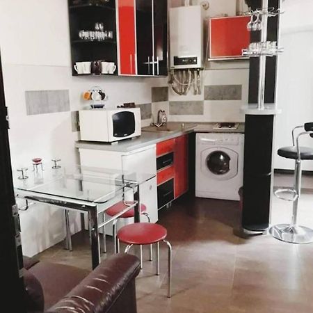 Апартаменти Біля Оперного І Форуму В Центрі Lviv Dış mekan fotoğraf